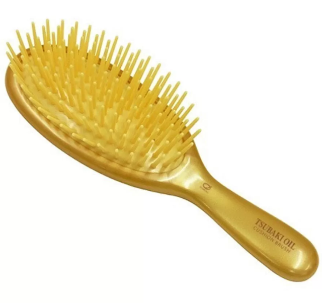 Ikemoto Tsubaki Oil Combination Cushion Brush Щетка для волос с маслом камелии 106855 - фото 44267