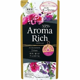 LION Aroma Rich Juliette Кондиционер для белья с ароматом черной смородины, жасмина и ванили 380мл 353157