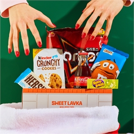 {{photo.Alt || photo.Description || 'Средний подарочный набор &quot;Волшебный Новый год&quot;'}}