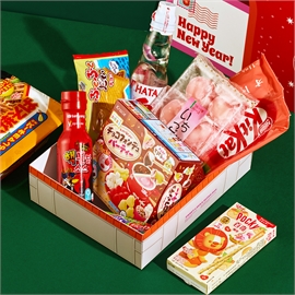 {{photo.Alt || photo.Description || 'Средний подарочный набор &quot;Путешествие по Азии&quot;'}}